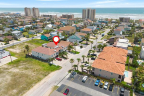 1st Floor 2 Bed 2 Bath Condo w Pool By Beach